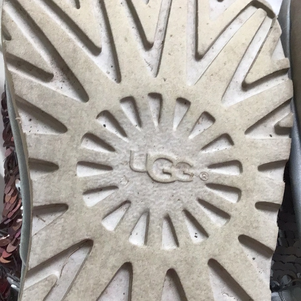 Authentic Uggs - image 5